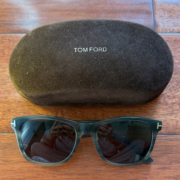 Tom Ford FT0595 Eric-02 Grey Smoke 55 mm Sunglasses with Case